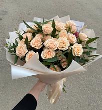 Букет Кремовые розы Латте в Сенгилеевском
